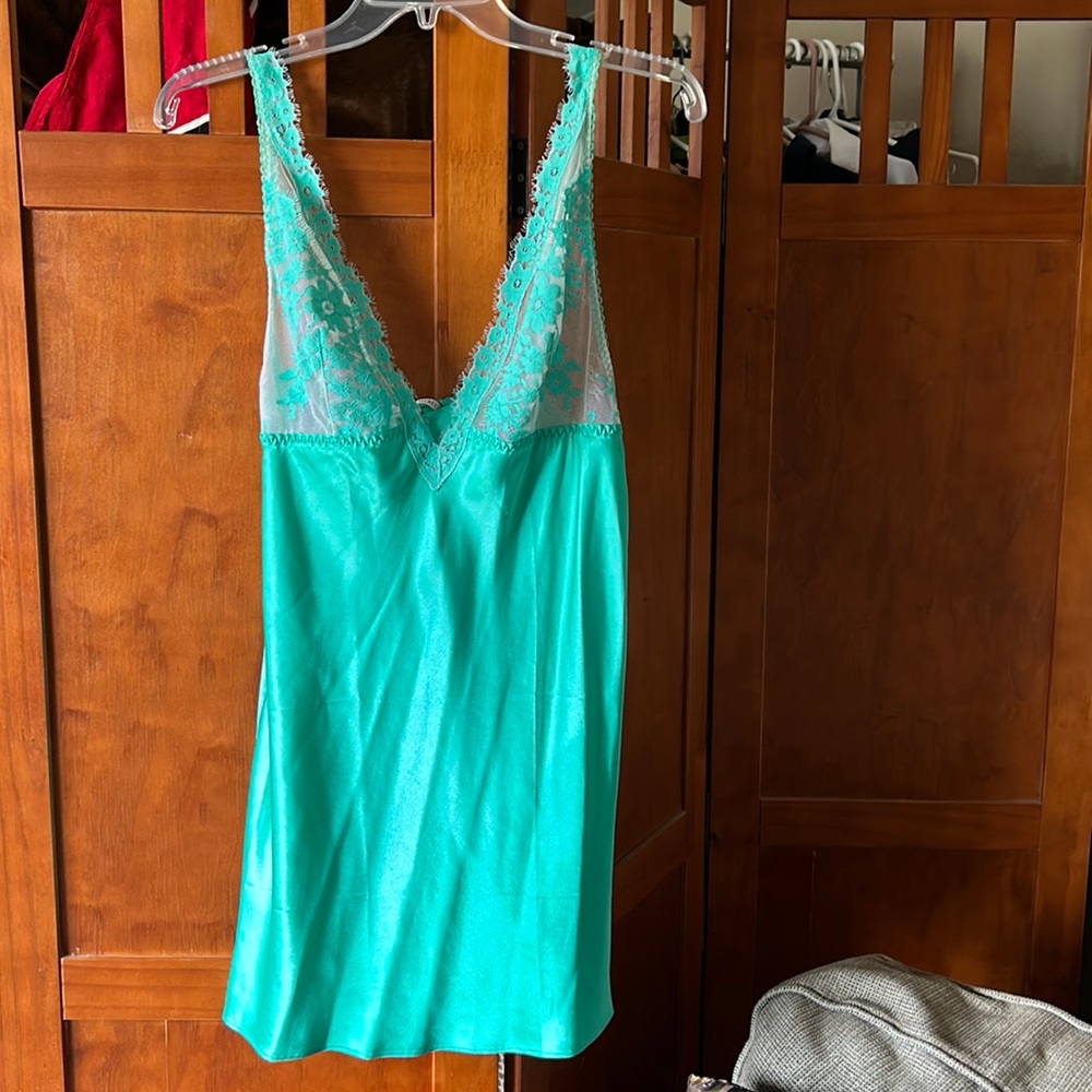 Victoria's Secret 💙 Teal Lace-Trim Chemise